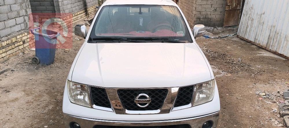 نيسان نافارا